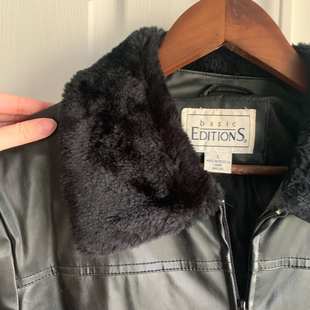 Basic Editions Black Belted jacket with faux fur collar - Picture 10 of 16